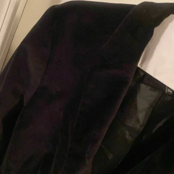 PRE-OWNED TALBOTS BLACK VELVET SINGLE BUTTON BLAZER - Picture 12 of 12